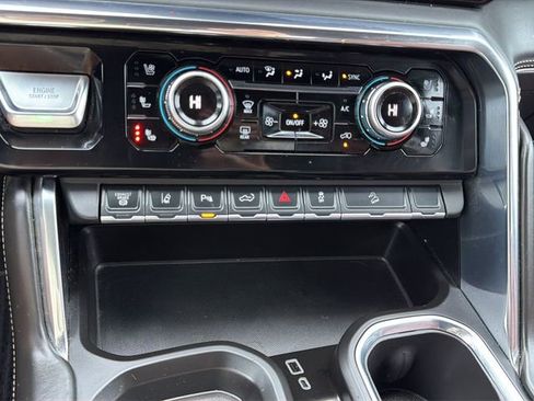 Used 2025 GMC Sierra 3500 Denali Ultimate image 27