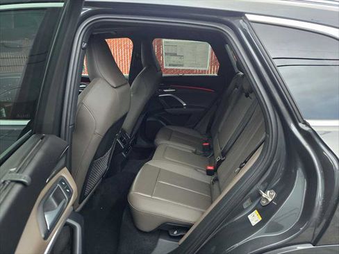 New 2025 Audi Q5 Prestige image 26