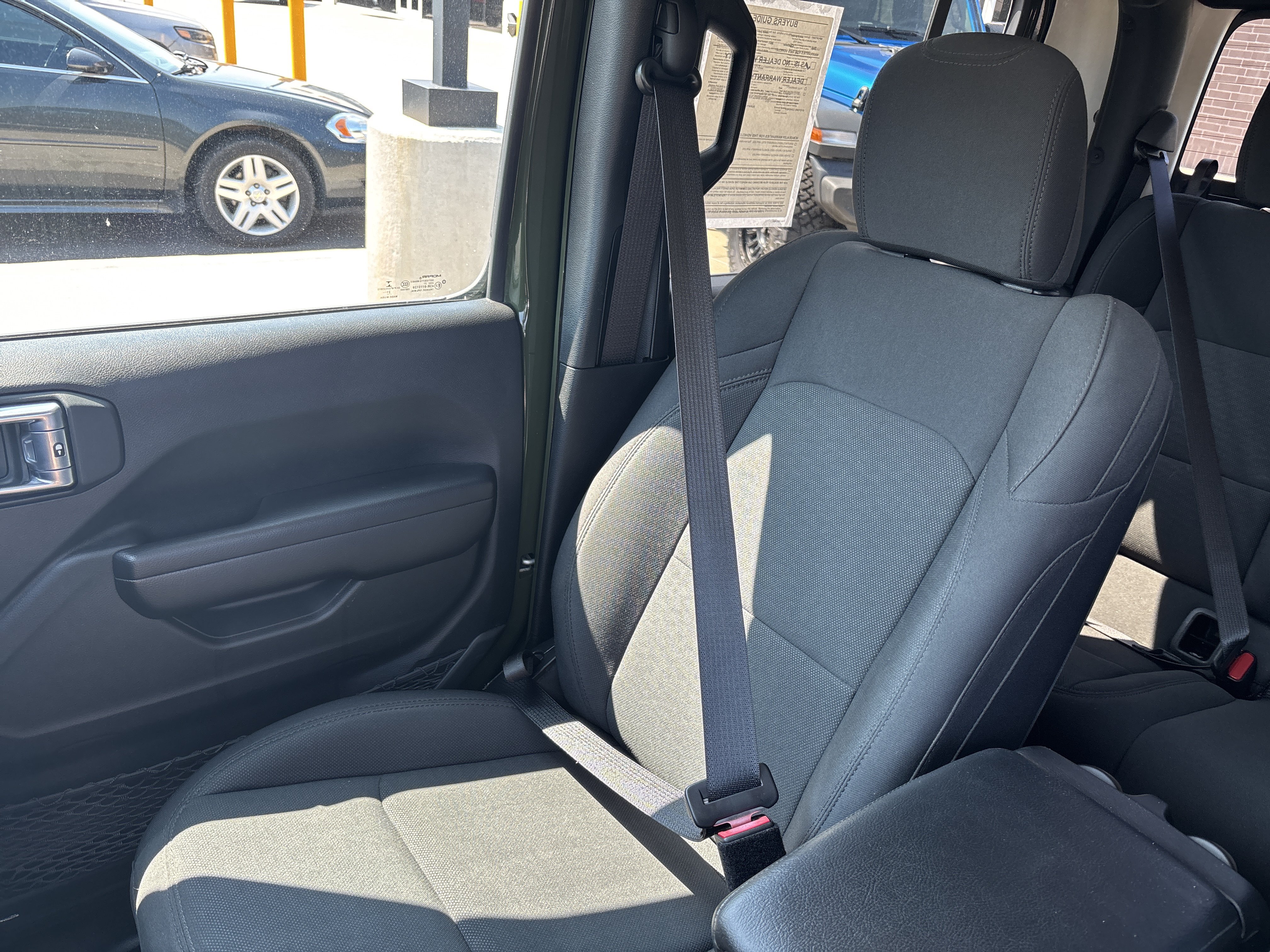 Used 2021 Jeep Gladiator Sport AWD/4WD image 23