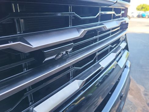 Used 2026 GMC Sierra 2500 AT4X w/ LPO, Black Badging Package AWD/4WD image 22