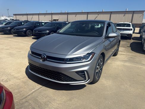 New 2026 Volkswagen Jetta SE FWD image 1