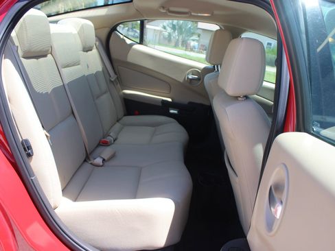 Used 2007 Pontiac Grand Prix FWD image 32