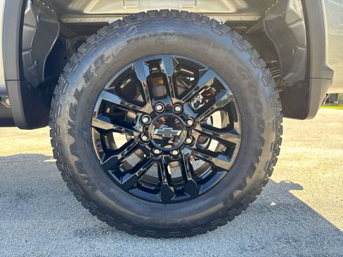 New 2026 Chevrolet Silverado 2500 Custom w/ Custom Value Package image 31