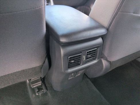 Used 2025 Toyota RAV4 LE image 22