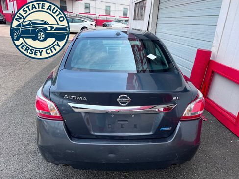 Used 2013 Nissan Altima 2.5 SL w/ 2.5 Moonroof Pkg FWD image 8