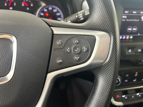 Used 2024 GMC Terrain SLE FWD image 16