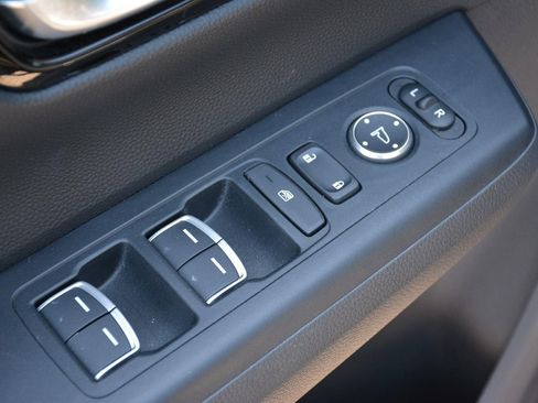 Used 2023 Honda CR-V EX-L image 11