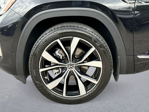 Used 2024 Volkswagen Atlas Cross Sport SEL Premium R-Line AWD/4WD image 19