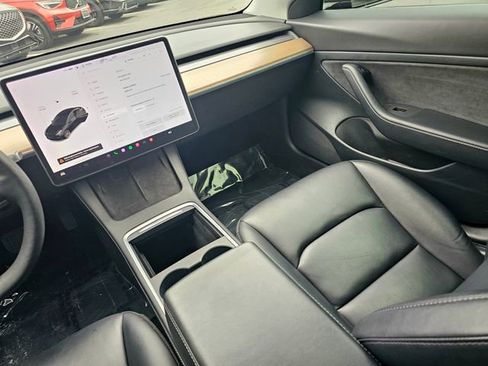 Used 2021 Tesla Model 3 Standard Range Plus RWD image 31