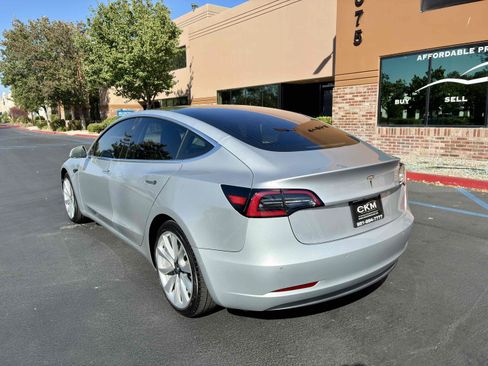 Used 2018 Tesla Model 3 Long Range RWD image 10