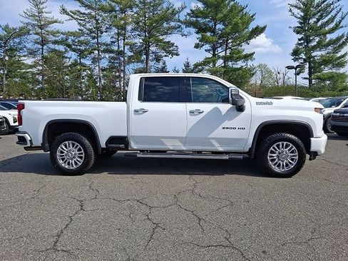 Used 2020 Chevrolet Silverado 2500 High Country w/ Z71 Off-Road Package AWD/4WD image 11