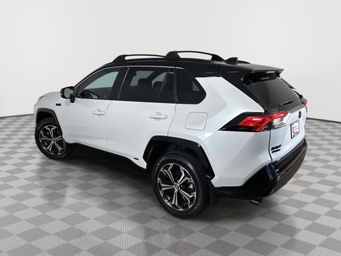 Used 2023 Toyota RAV4 XSE w/ Weather Package image 15