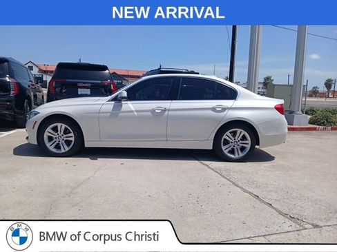 Used 2018 BMW 330i xDrive Sedan AWD/4WD image 6