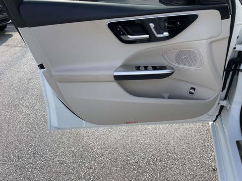 Used 2022 Mercedes-Benz C 300 Sedan image 14