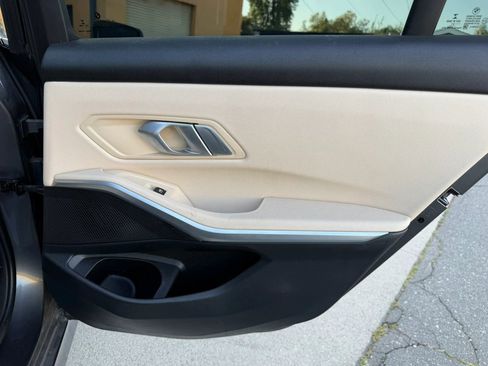 Used 2021 BMW 330i Sedan w/ Driving Assistance Package image 16