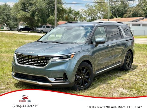 Used 2023 Kia Carnival SX FWD image 1