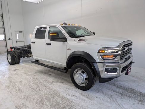 New 2026 RAM 5500 Tradesman w/ Chrome Appearance Group AWD/4WD image 6