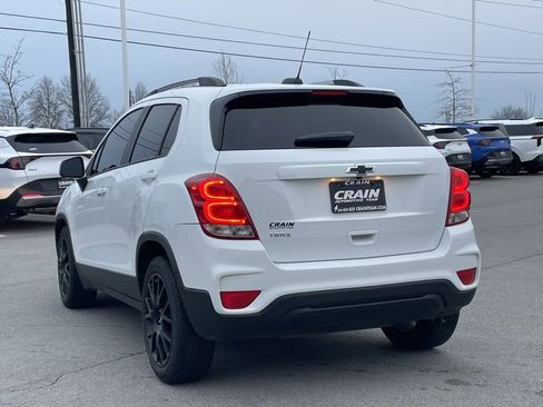 Used 2022 Chevrolet Trax LT w/ Sport Edition image 5