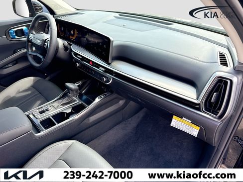New 2026 Kia Sorento S image 13