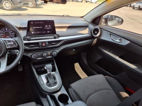 Used 2023 Kia Forte LXS image 6