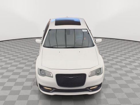 Used 2019 Chrysler 300 S w/ S Model Appearance Package RWD image 18
