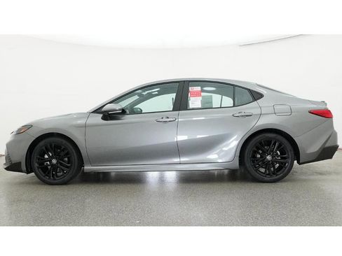 New 2026 Toyota Camry SE image 19