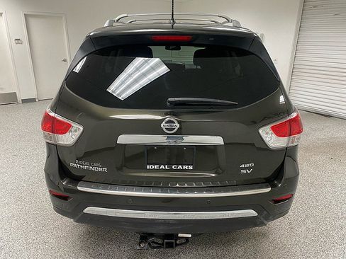 Used 2015 Nissan Pathfinder SV w/ Cargo Package image 6