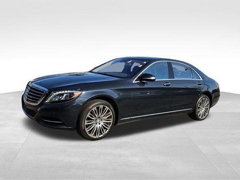 Used 2017 Mercedes-Benz S 550 4MATIC Sedan image 3