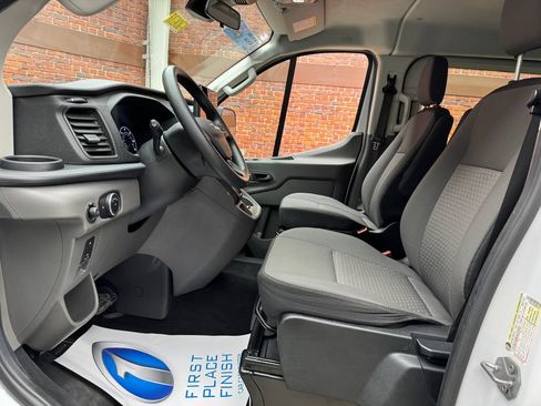 Used 2024 Ford Transit 350 XLT RWD image 21