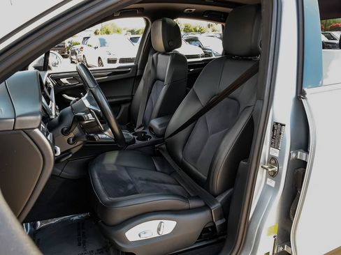 Used 2021 Porsche Macan S AWD/4WD image 37