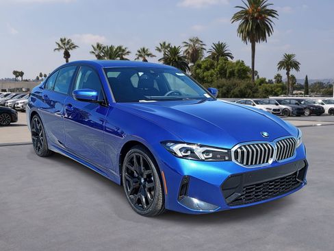 New 2026 BMW 330i Sedan w/ M Sport Package image 3