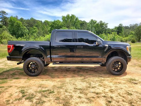 Used 2021 Ford F150 XLT w/ Equipment Group 302A High AWD/4WD image 18