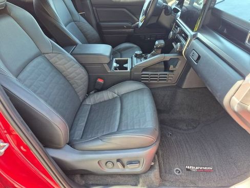 Used 2025 Toyota 4Runner TRD Off-Road Premium w/ Tow Technology Package AWD/4WD image 20