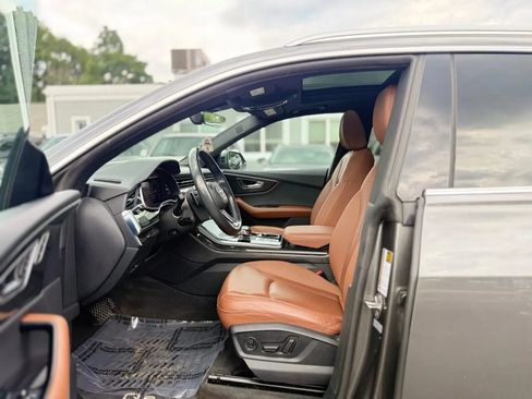 Used 2019 Audi Q8 Premium Plus AWD/4WD image 5