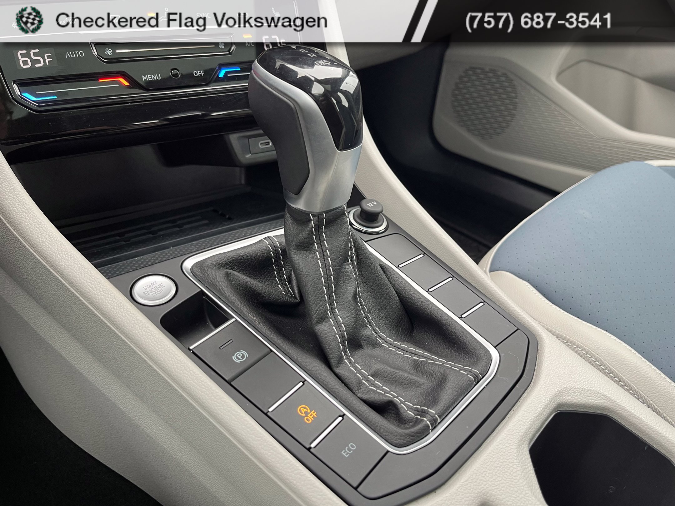 Used 2026 Volkswagen Jetta SE FWD image 42