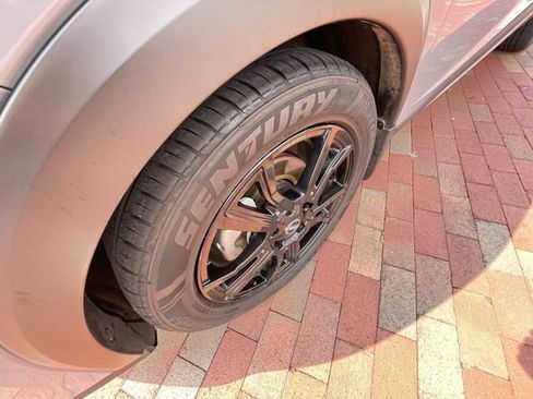 Used 2023 Nissan Kicks SR w/ SR Premium Package FWD image 26