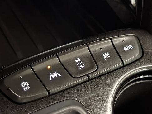 Used 2021 Chevrolet TrailBlazer LT w/ Convenience Package AWD/4WD image 36
