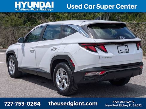 Used 2024 Hyundai Tucson SE FWD image 3