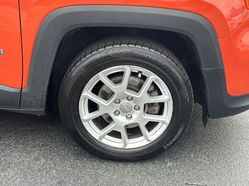 Used 2019 Jeep Renegade Latitude image 14
