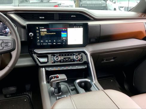 Used 2025 GMC Sierra 1500 Denali w/ Technology Package image 6