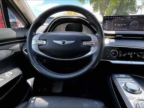Used 2025 Genesis GV70 2.5T image 6