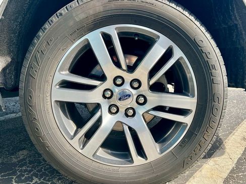 Used 2024 Ford Expedition Max Limited image 18