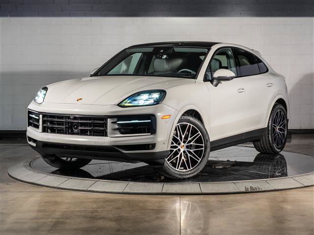 Certified 2025 Porsche Cayenne Coupe AWD/4WD image 1