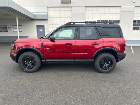 New 2026 Ford Bronco Sport Badlands w/ Sasquatch Badlands Package AWD/4WD image 3