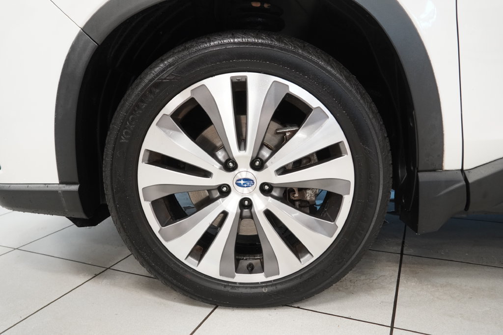 Used 2020 Subaru Ascent Touring AWD/4WD image 17