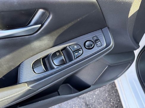 Used 2023 Nissan Sentra SV image 14