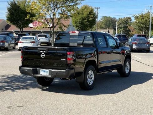 New 2026 Nissan Frontier S image 5