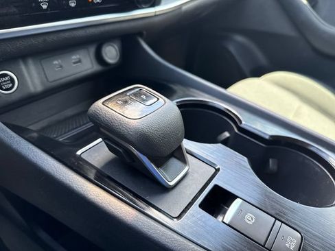 Certified 2023 Nissan Rogue S FWD image 25
