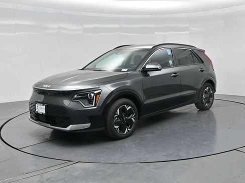 New 2026 Kia Niro Wind FWD image 1