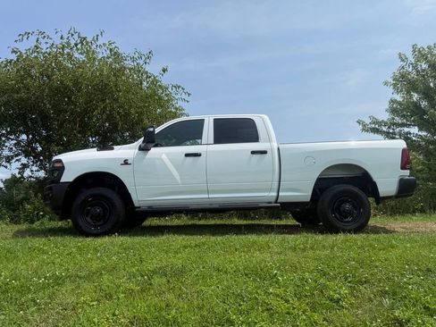 Used 2025 RAM 2500 Tradesman w/ Safety Group AWD/4WD image 7